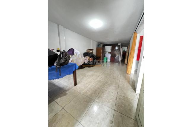 Casas, Venta en La Esmeralda