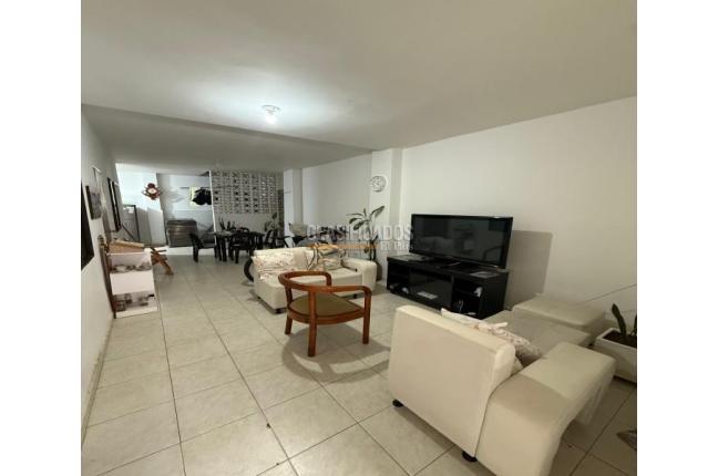 Edificios, Venta, Junín - $589.000.000