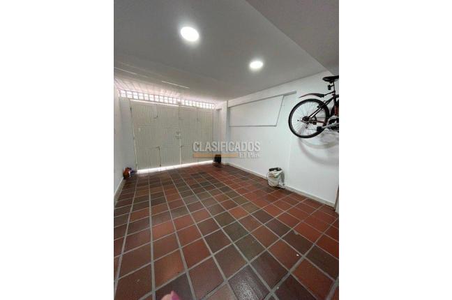 Casas, Venta, La Merced - $1.050.000.000