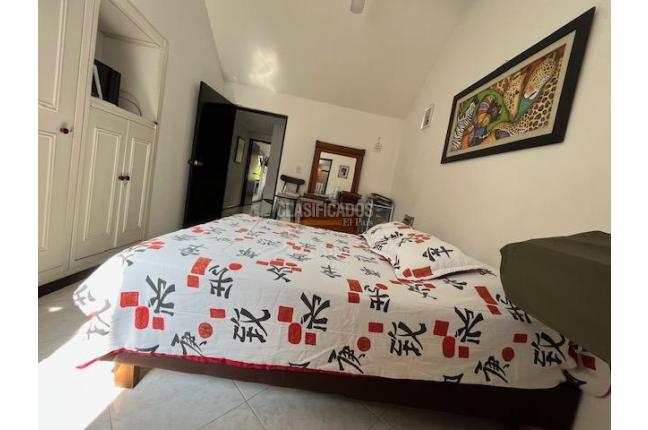 Casas, Venta, La Merced - $1.050.000.000