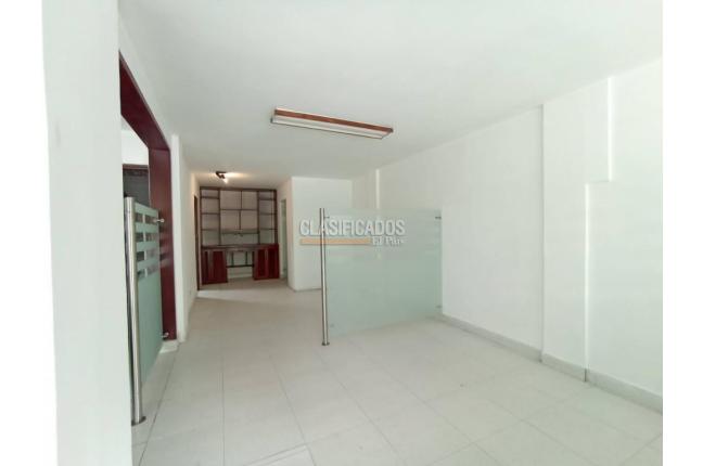 Oficinas y Consultorios, Alquiler, Versalles - $3.200.000
