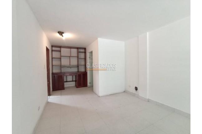 Oficinas y Consultorios, Alquiler, Versalles - $3.200.000