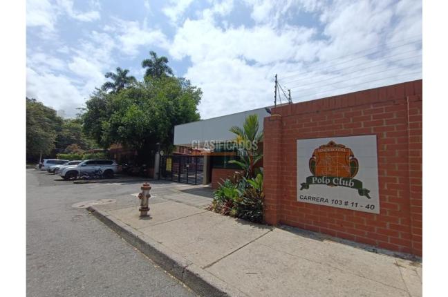 Casas, Alquiler en Ciudad Jardín