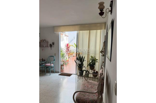 Casas, Venta en La Flora