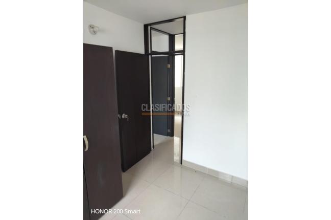 Apartamentos, Alquiler, Ciudad Pacifica - $1.200.000