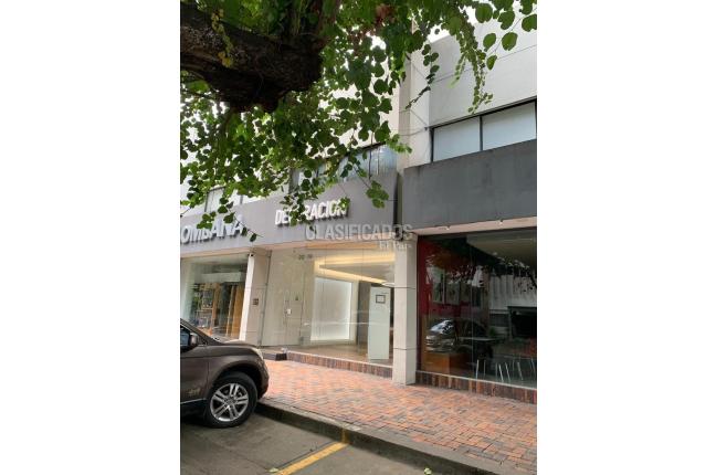 Oficinas y Consultorios, Alquiler en Santa Mónica Residencial