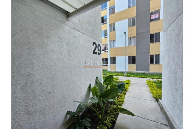 Apartamentos, Alquiler, Candelaria - $700.000