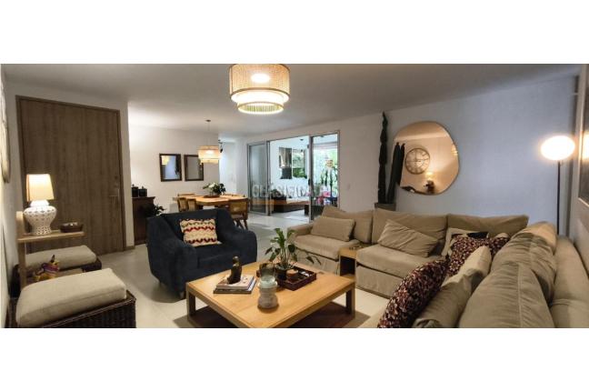 Apartamentos, Venta en Santa Mónica Residencial