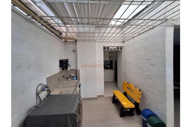 Apartamentos, Alquiler, La Hacienda - $2.200.000