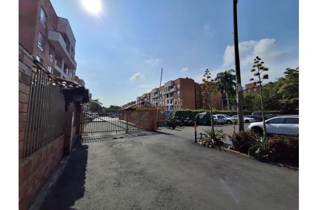 Apartamentos, Alquiler, La Hacienda - $2.200.000