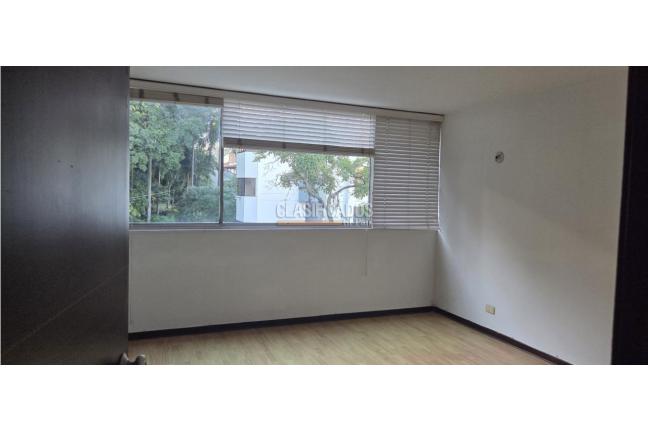 Apartamentos, Alquiler, Arboleda - $4.000.000