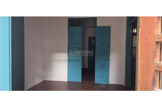 Locales y Bodegas, Alquiler, Granada - $7.500.000