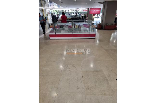 Locales y Bodegas, Alquiler en Centro Ccial Cosmocentro