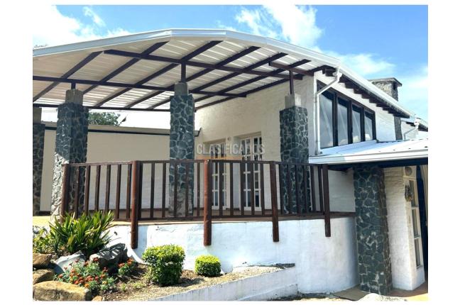 Casas, Alquiler, Dapa - $5.000.000