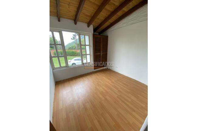 Casas, Alquiler, Dapa - $5.000.000