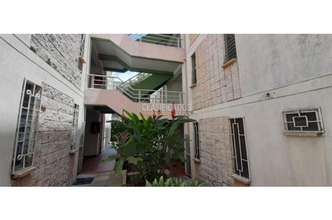 Apartamentos, Alquiler en El Refugio