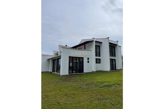 Fincas y Casas Campestres, Venta, Calima (Darién) - $2.500.000.000