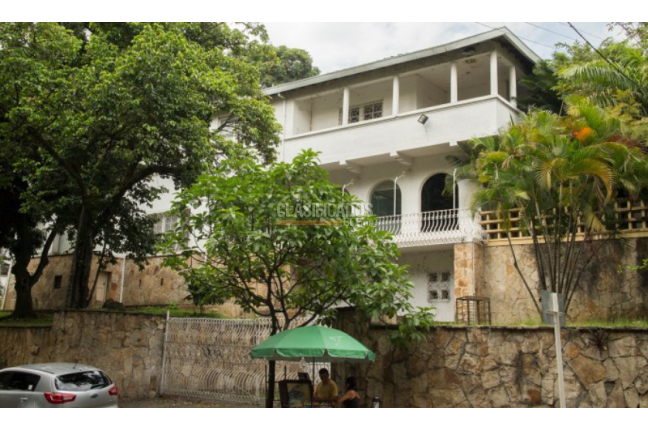 Casas, Alquiler en Santa Teresita