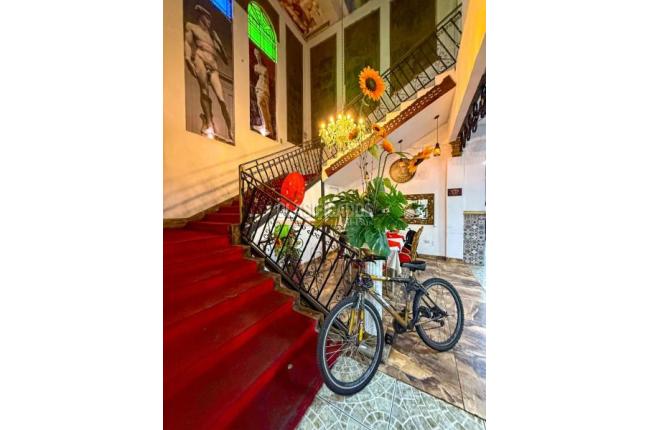 Casas, Venta, Centenario - $1.980.000.000