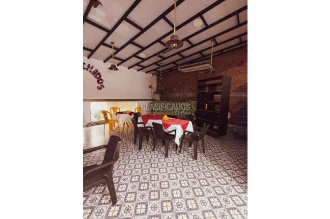 Casas, Venta, Centenario - $1.980.000.000