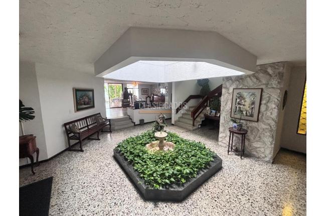 Casas, Venta en Ciudad Jardín