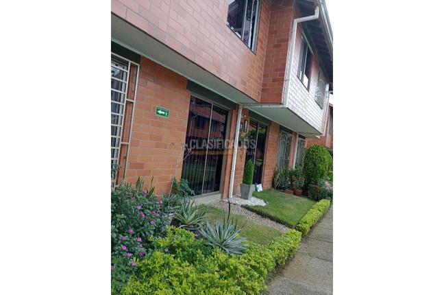 Casas, Venta en Prados del Limonar