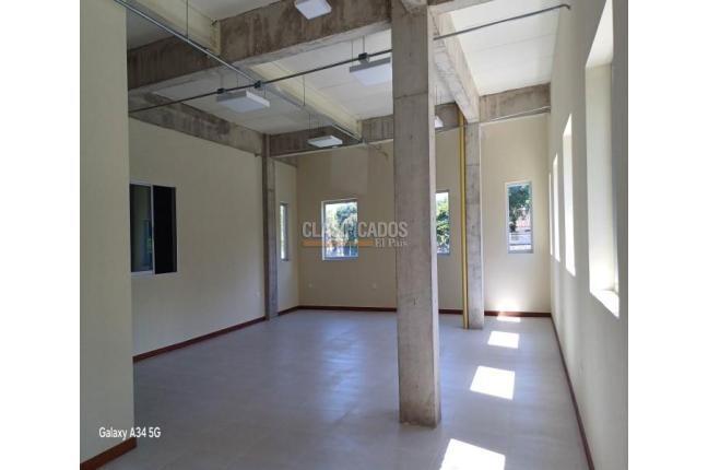 Locales y Bodegas, Venta, Tequendama - $3.899.000.000