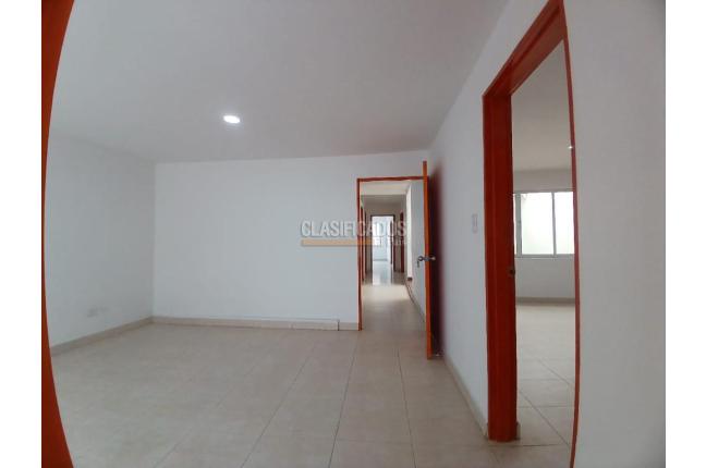 Oficinas y Consultorios, Alquiler, San Vicente - $5.000.000