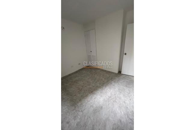 Apartamentos, Venta, Primero de Mayo - $210.000.000