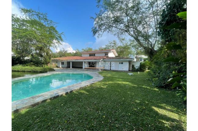 Casas, Venta, Yumbo - $1.800.000.000