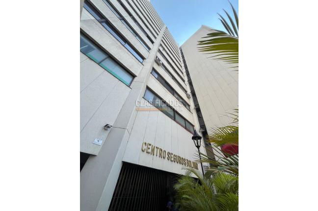 Oficinas y Consultorios, Venta en San Pedro
