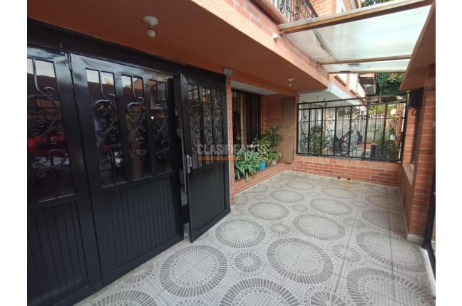 Casas, Alquiler en Caney