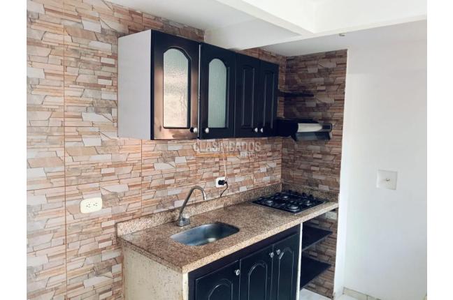 Apartamentos, Alquiler, Soacha - $830.000