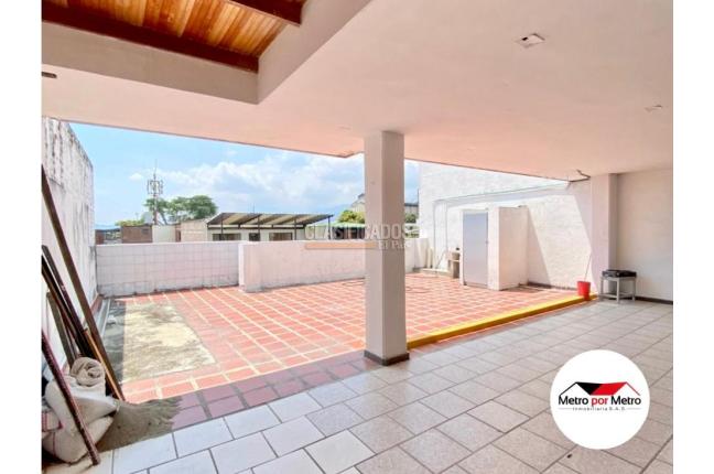 Edificios, Venta, Colseguros - $1.300.000.000