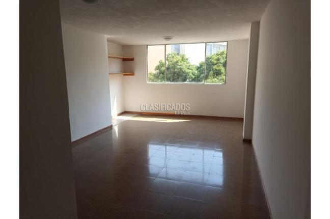 Apartamentos, Alquiler, Primero de Mayo - $1.500.000