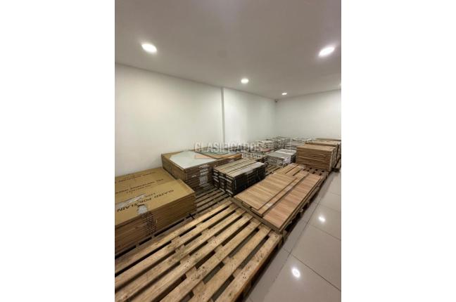 Locales y Bodegas, Alquiler, Eucarístico - $30.000.000