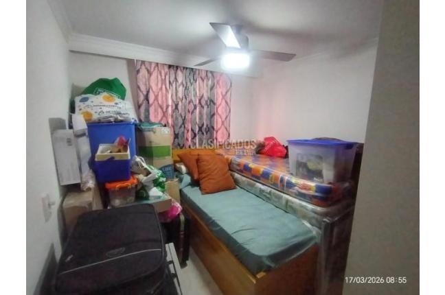Apartamentos, Venta, Primero de Mayo - $250.000.000