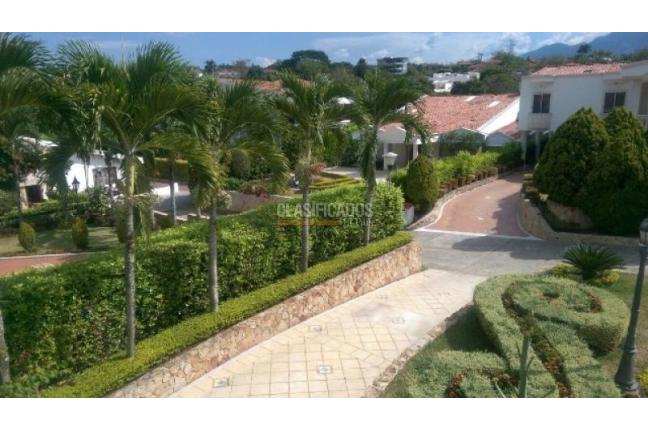 Casas, Venta en Ciudad Jardín