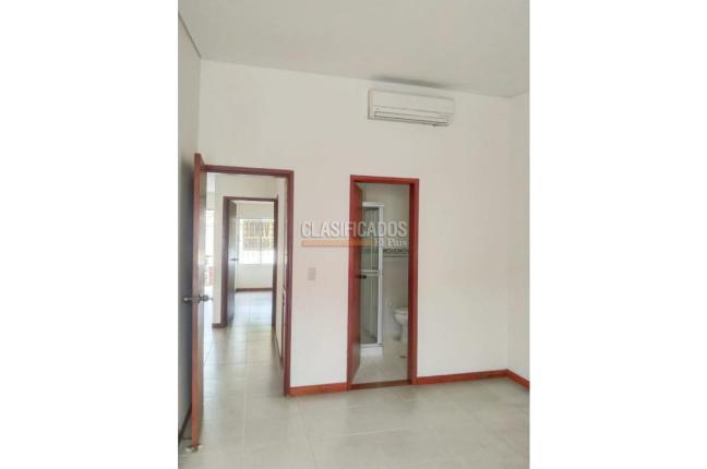 Casas, Venta en La Hacienda