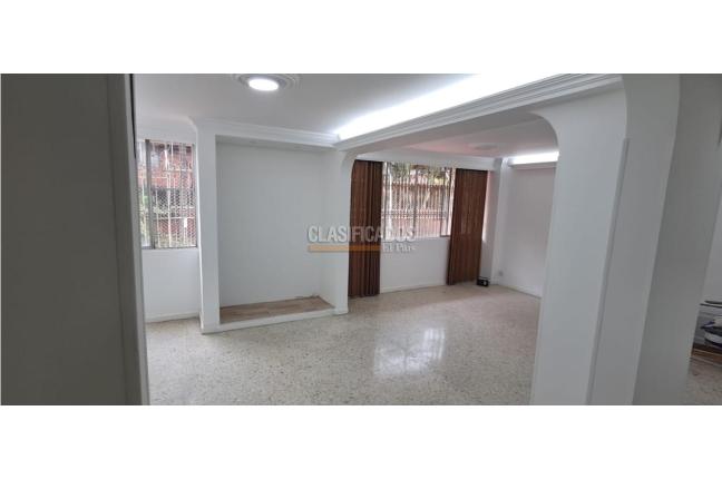 Apartamentos, Alquiler, Colseguros - $1.800.000