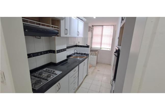 Apartamentos, Alquiler, Colseguros - $1.800.000
