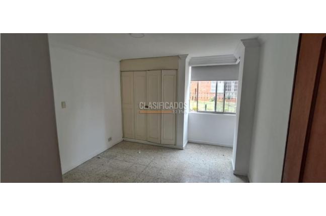 Apartamentos, Alquiler, Colseguros - $1.800.000