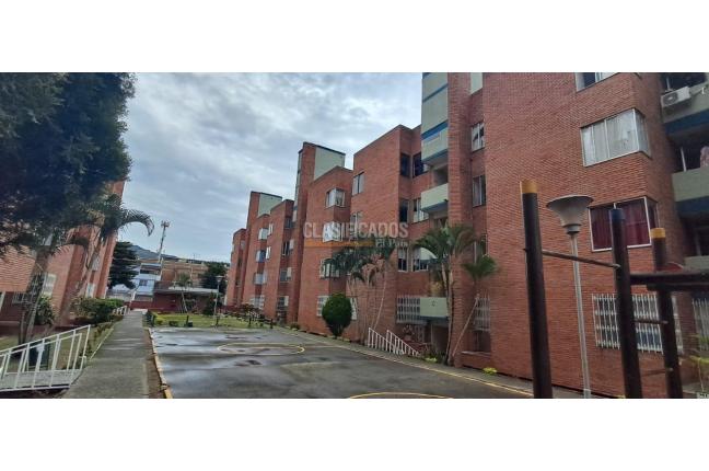 Apartamentos, Alquiler, Colseguros - $1.800.000