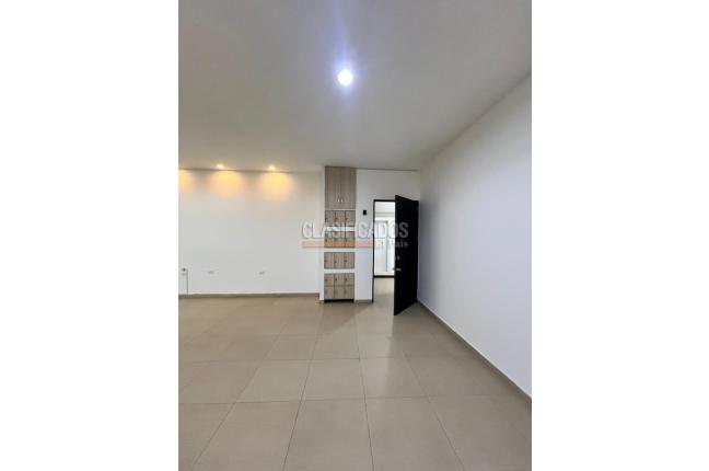 Oficinas y Consultorios, Alquiler, Granada - $6.545.000