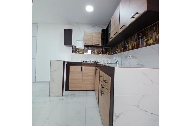 Apartamentos, Alquiler, Candelaria - $880.000