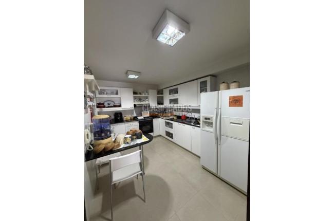 Apartamentos, Venta, Aguacatal - $1.350.000.000