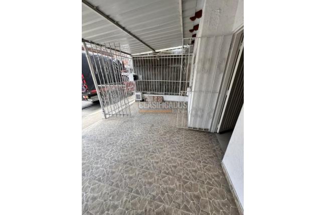 Casas, Alquiler en El Jardín