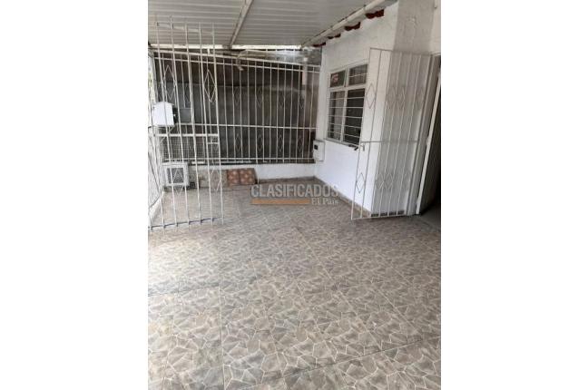 Casas, Alquiler en El Jardín