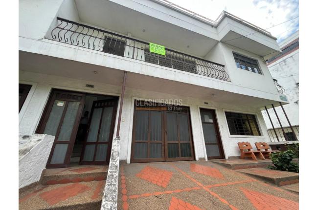 Casas, Venta en La Flora