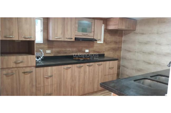 Casas, Alquiler, Ciudad Los Álamos - $2.300.000